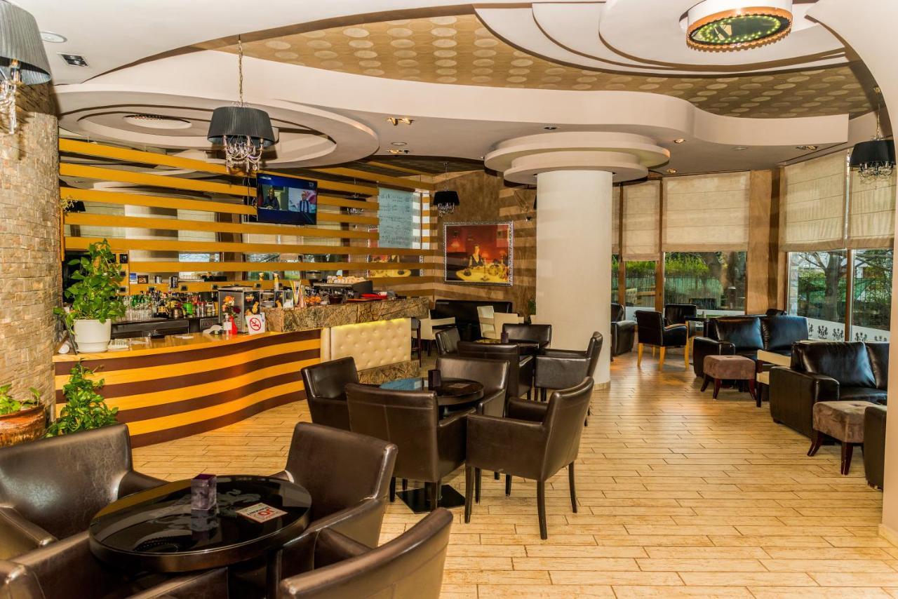 Hotel George 코르처 외부 사진