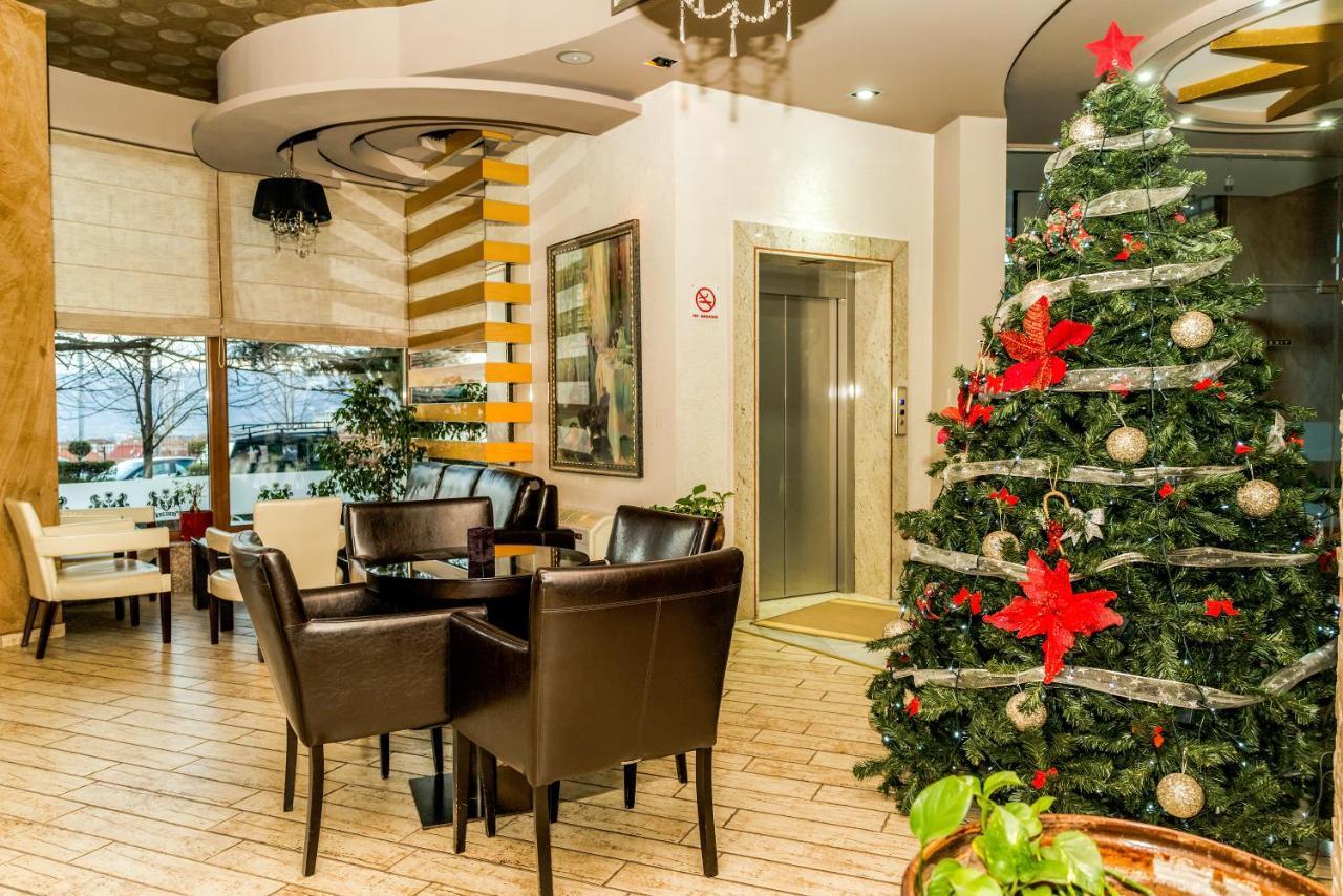 Hotel George 코르처 외부 사진