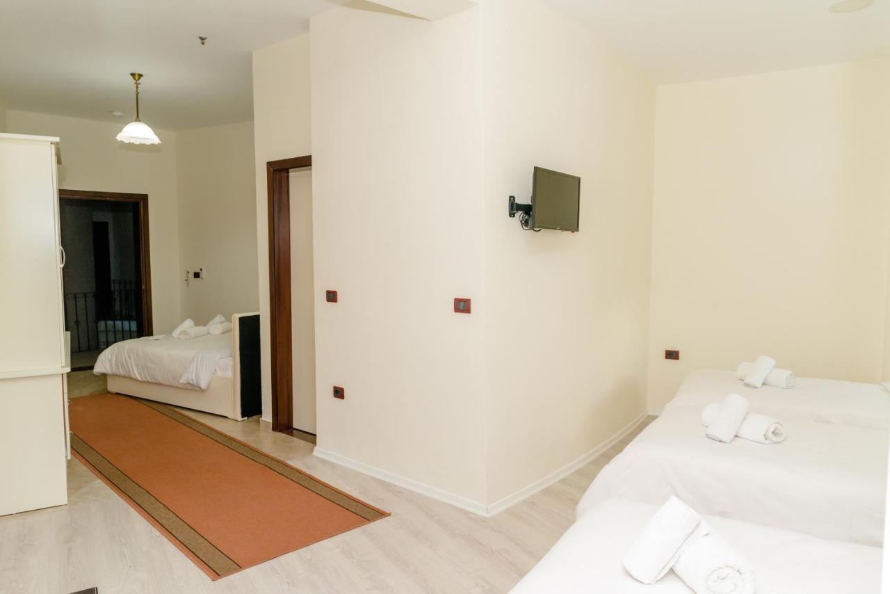 Hotel George 코르처 외부 사진