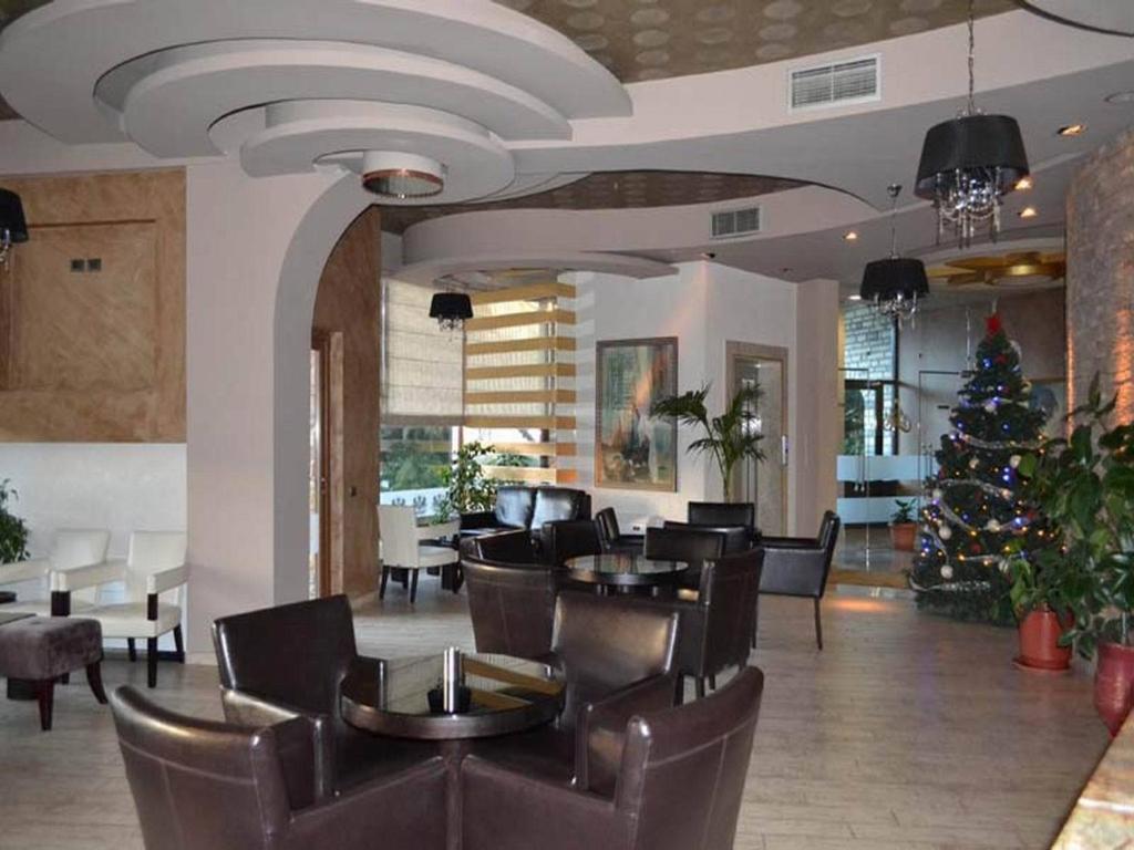 Hotel George 코르처 외부 사진