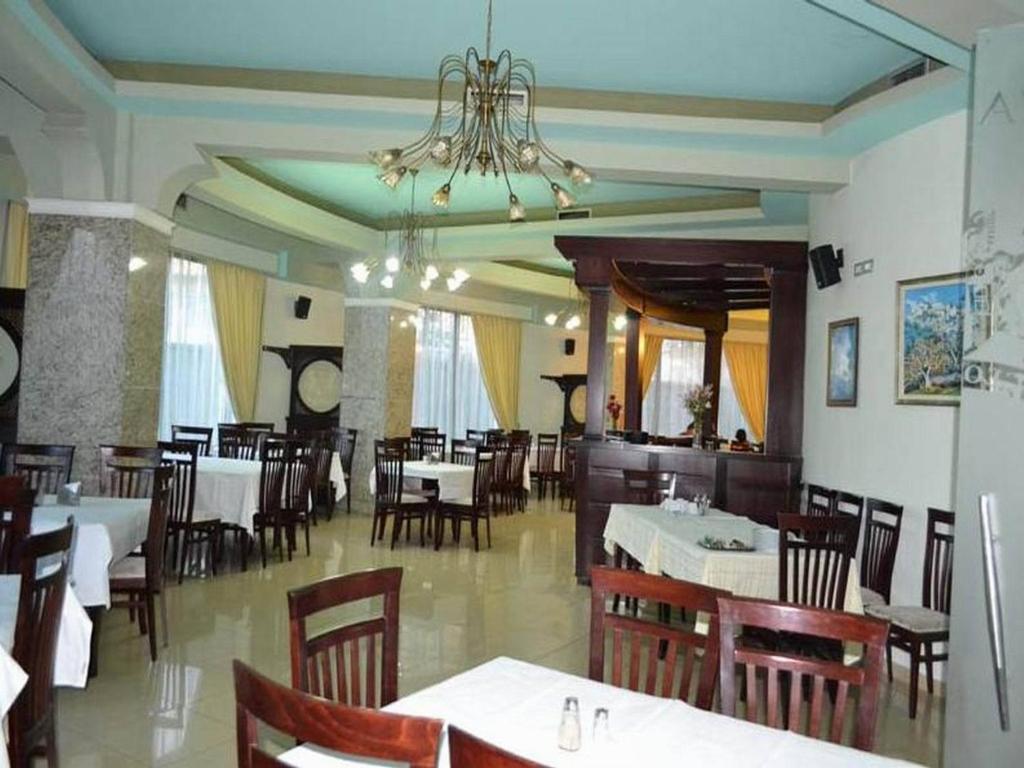 Hotel George 코르처 외부 사진